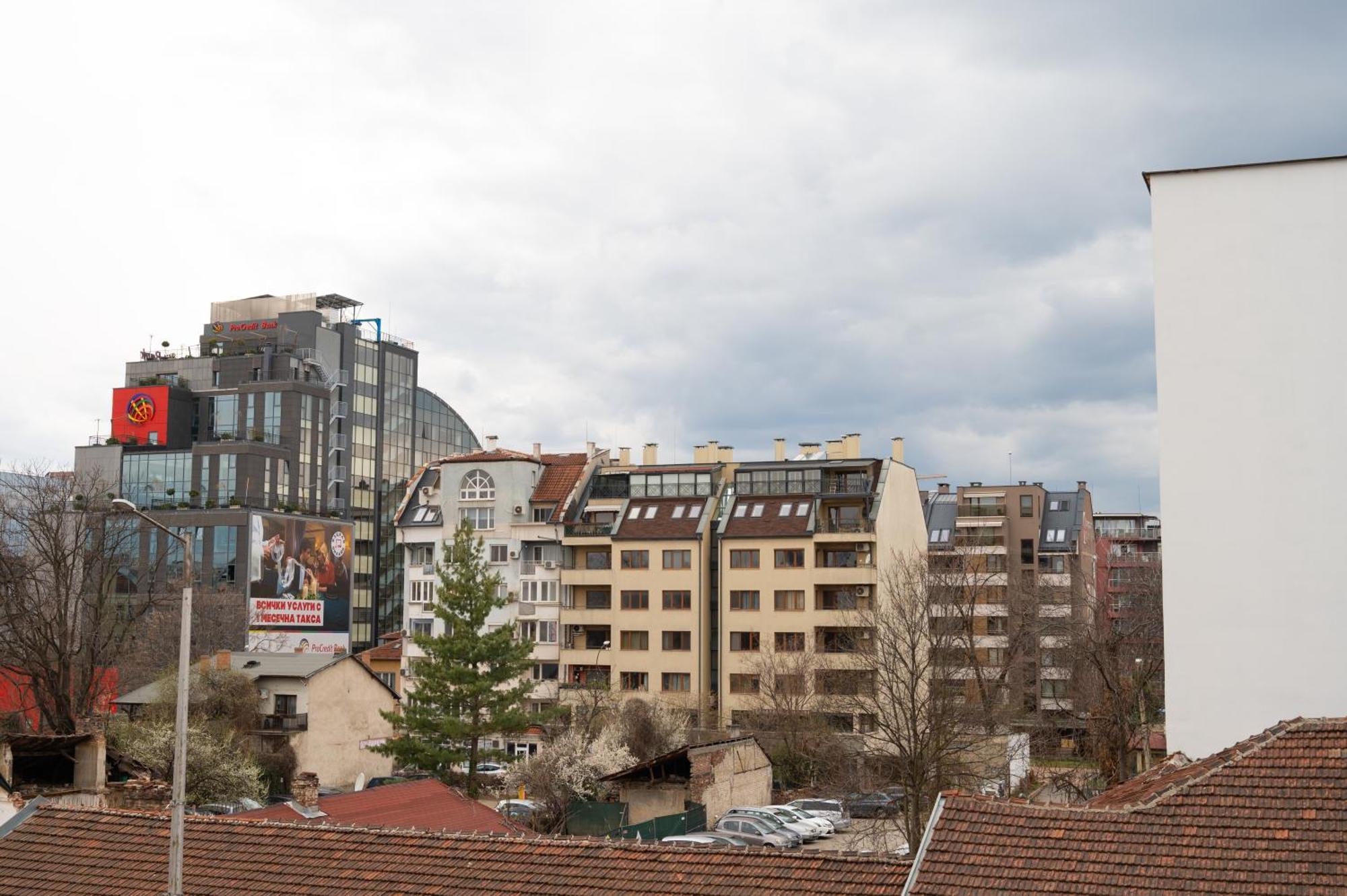 Sunny 1Bdr Apartment Near Center Sofia Exterior foto